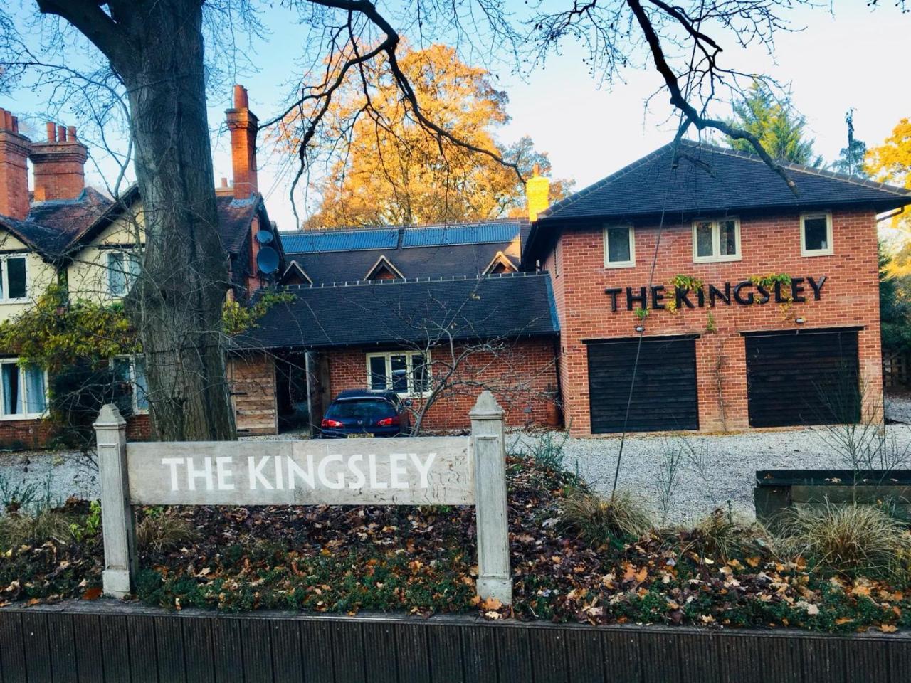 The Kingsley At Eversley Buitenkant foto